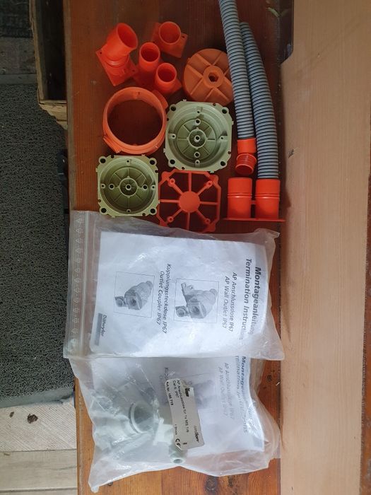 2 obudowy gniazda natynkowego Dätwyler IP67