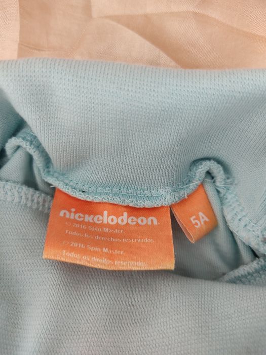 Gola alta de menina 4-5 anos.