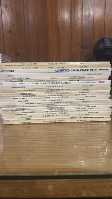 Coleção Astérix com 22 livros