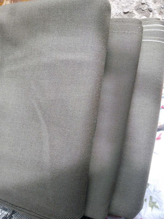 Продам ткань шерстяную (100%) цвета хакки для пошива одежды