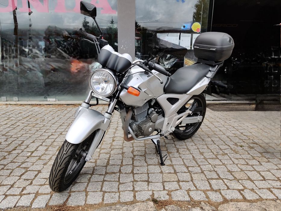 Moto honda 250cc  cbf 17500 kilometros