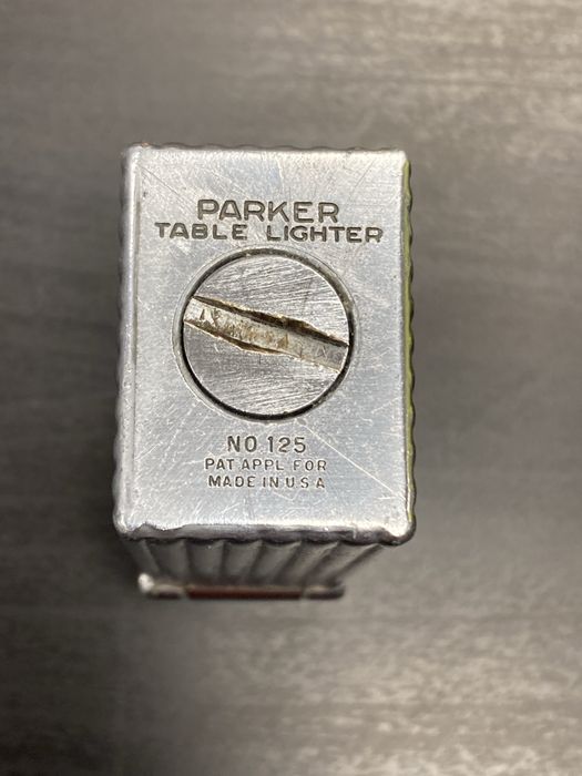 Isqueiro de mesa Parker, gasolina
