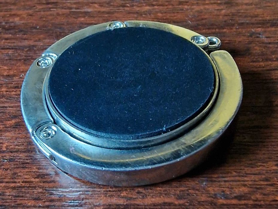 Składany uchwyt haczyk wieszak podblatowy na torebkę, matowy