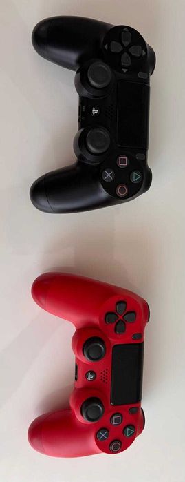 PS4 SLIM 500GB+ 2 comandos originais +jogos