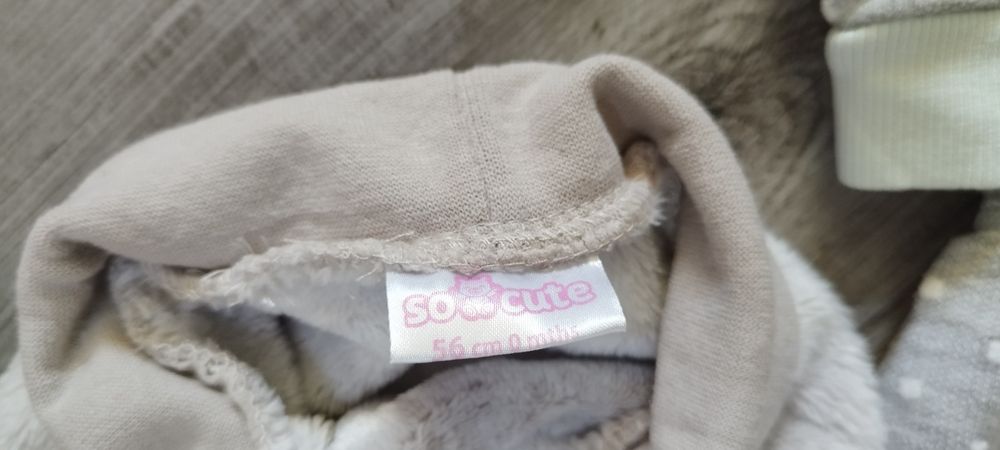 Spodnie i bluza z kapturkiem dla niemowląt  rozmiar 56