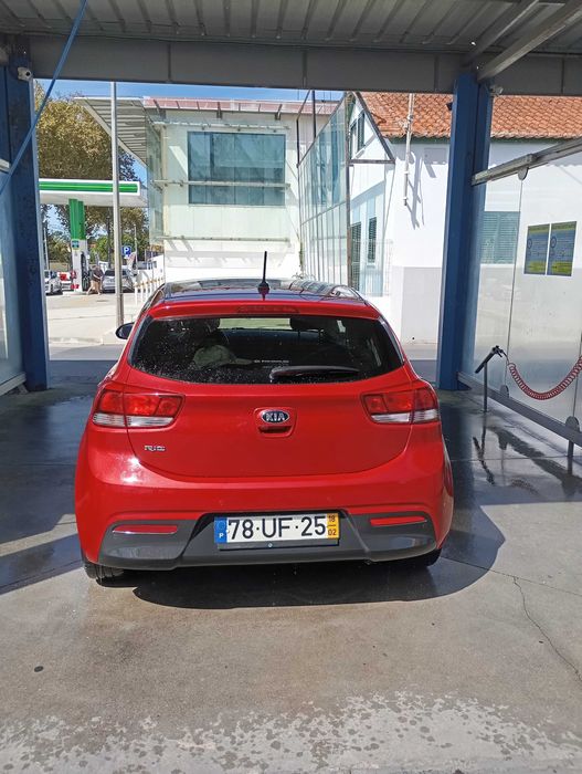 Kia Rio IV de 2018 em excelentes condições