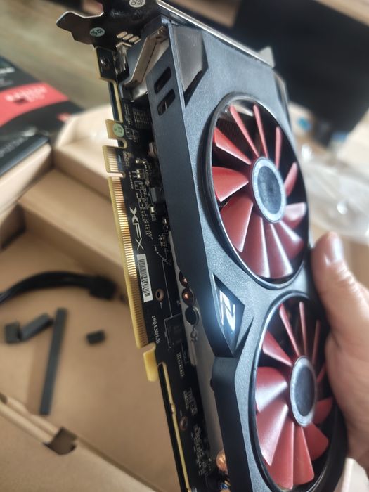 Karta graficzna XFX Radeon RX 570 RX-570P8DFD6 8 GB