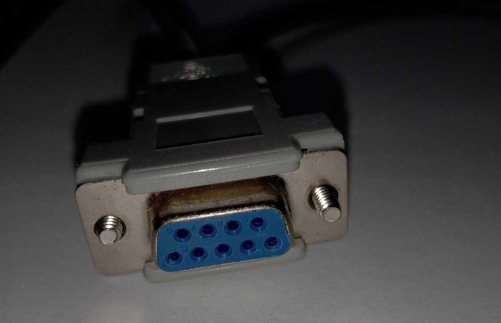 Кабель COM(DB9)-COM(DB25) новый.