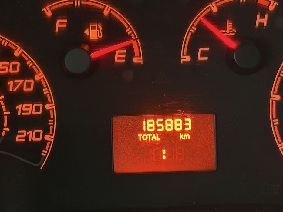 Fiiat doblot  3 lugares  180000km