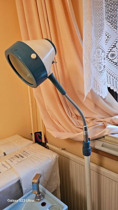 Fotel dentystyczny -UNRA