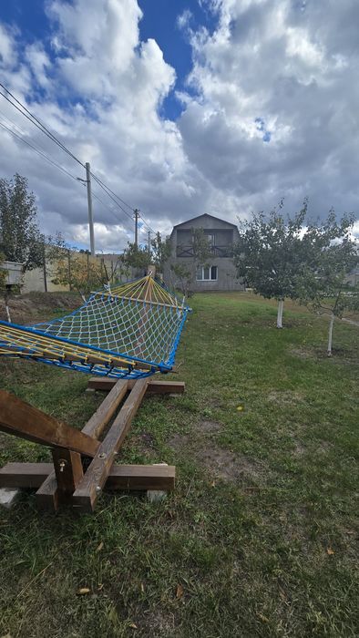 Продам дом с бассейном вул  Незламна