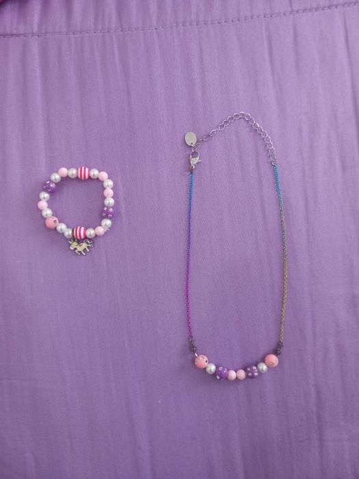 Pulseira e colar para criança