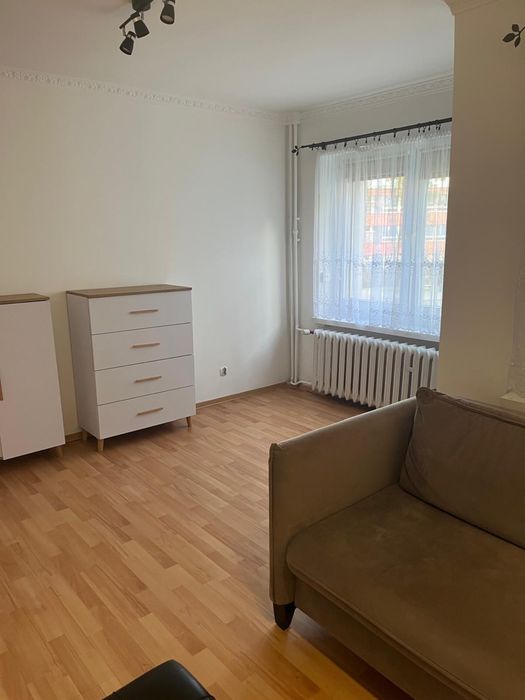 Do wynajęcia duża kawalerka z balkonem – ul. Tysiąclecia