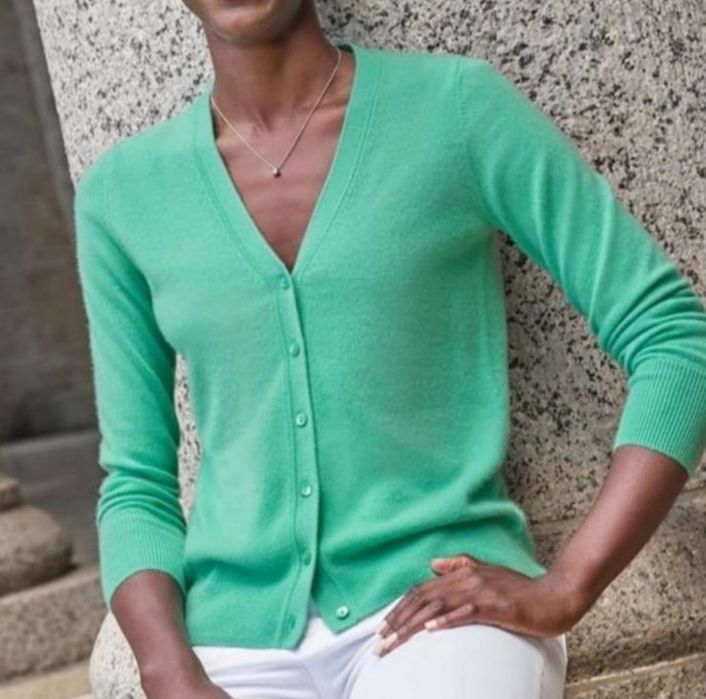 Кашеміровий светр на гудзиках