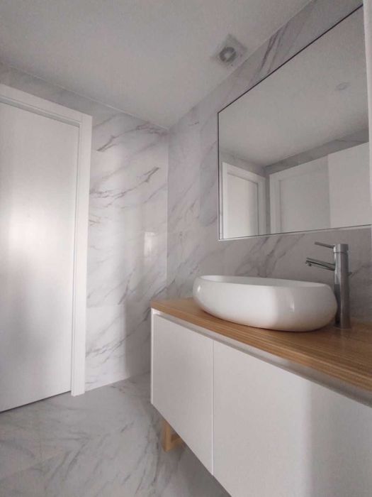 Apartamento com Entrada Independente ao Amial – Porto