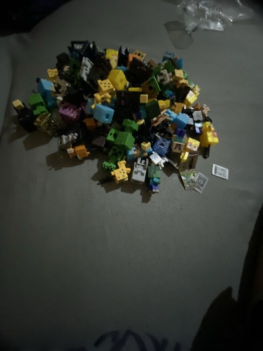 Zabawki z kinder joy maincraft