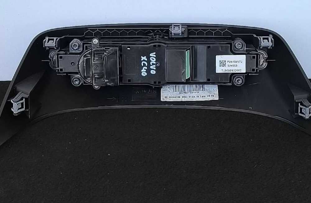 Consola Central VOLVO XC40 (536) ano 2017