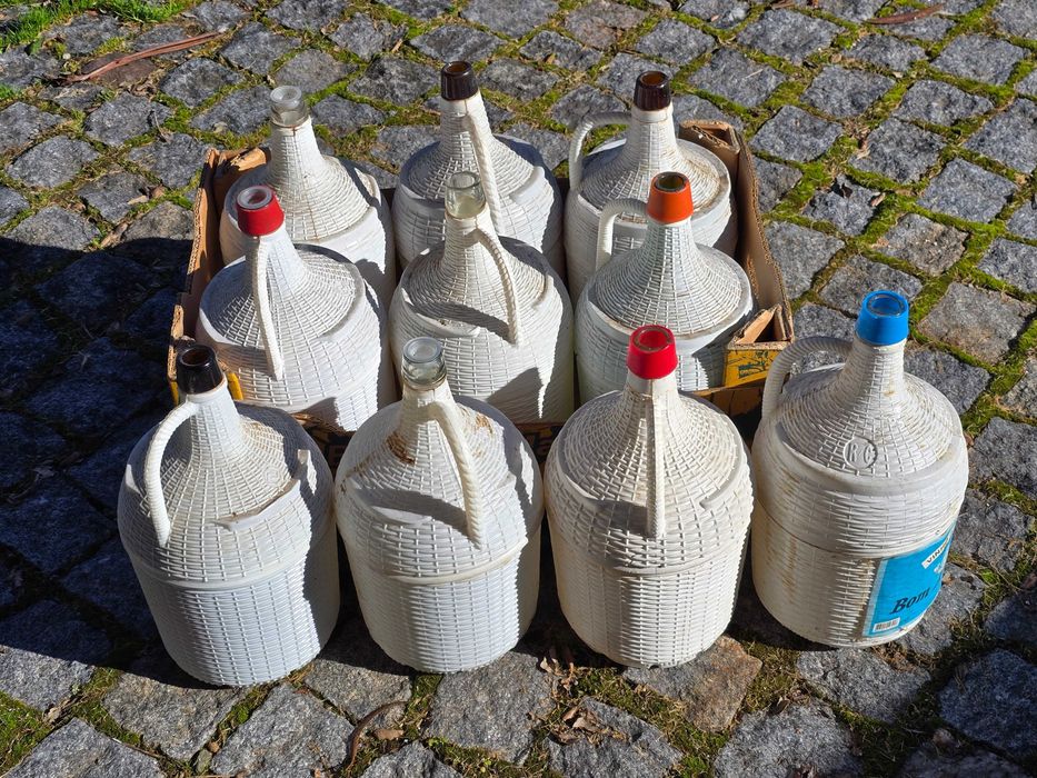 10 garrafões de vidro