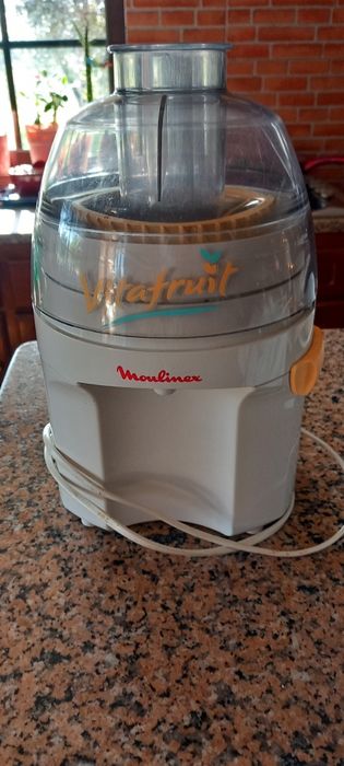 Máquina de sumos moulinex