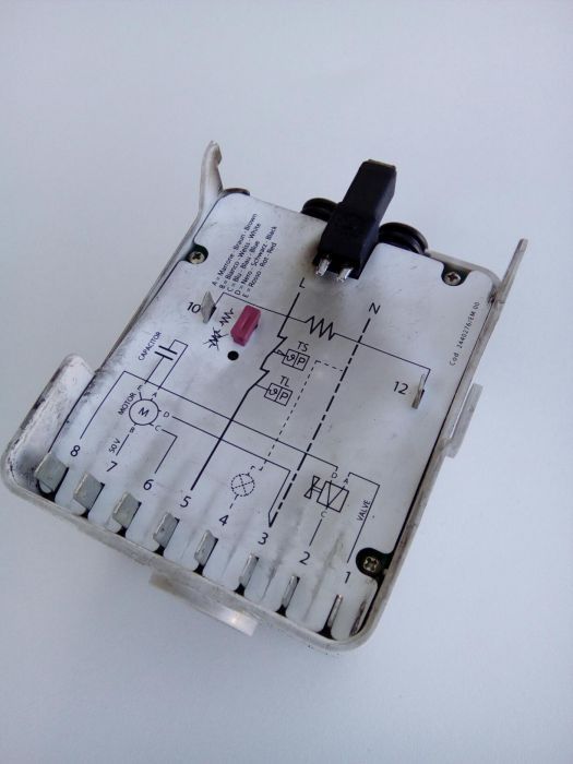 Caixa de control 531SE c/foto celula p/caldeira a gasoleo