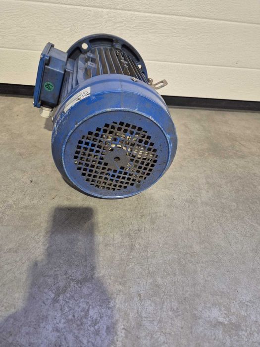 Silnik elektryczny trójfazowy pro-Motor MS112L-4