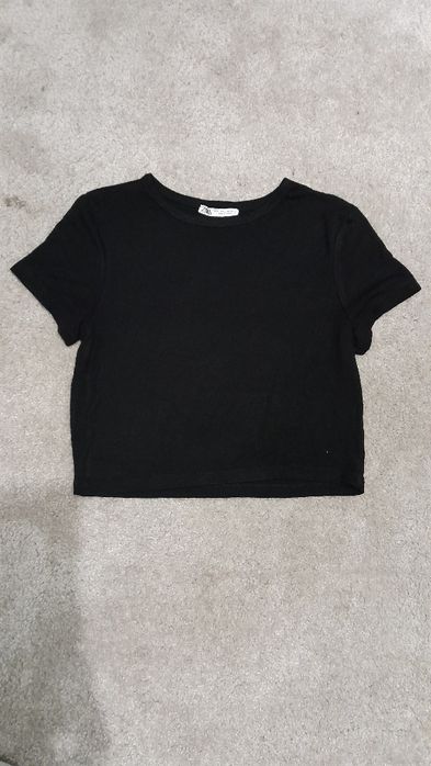 Czarny Top marki ZARA