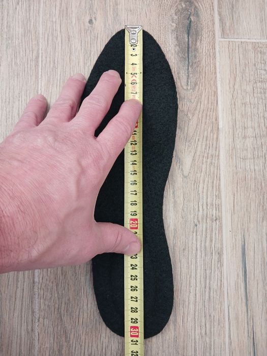 Ботінки Clarks р 45-46(30,5 см) ц 2900 гр нові.шкіра,хутро,Waterproof