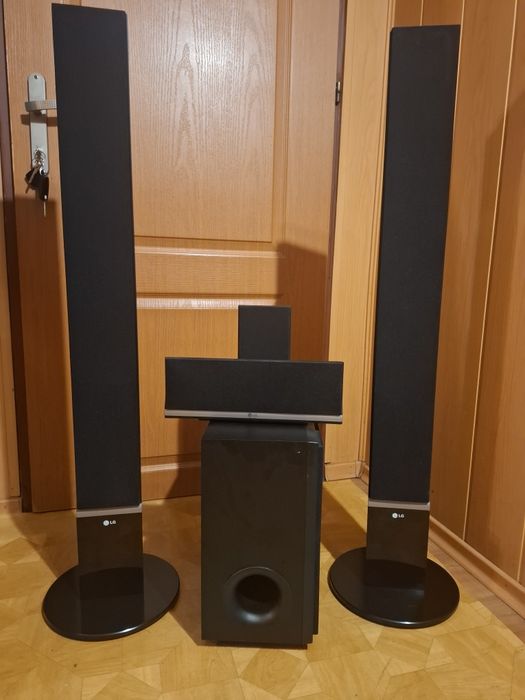 Głośniki LG SH52PH (2x Kolumny, Subwoofer, Centralny, 1x Satelita) Stan Bardzo Dobry