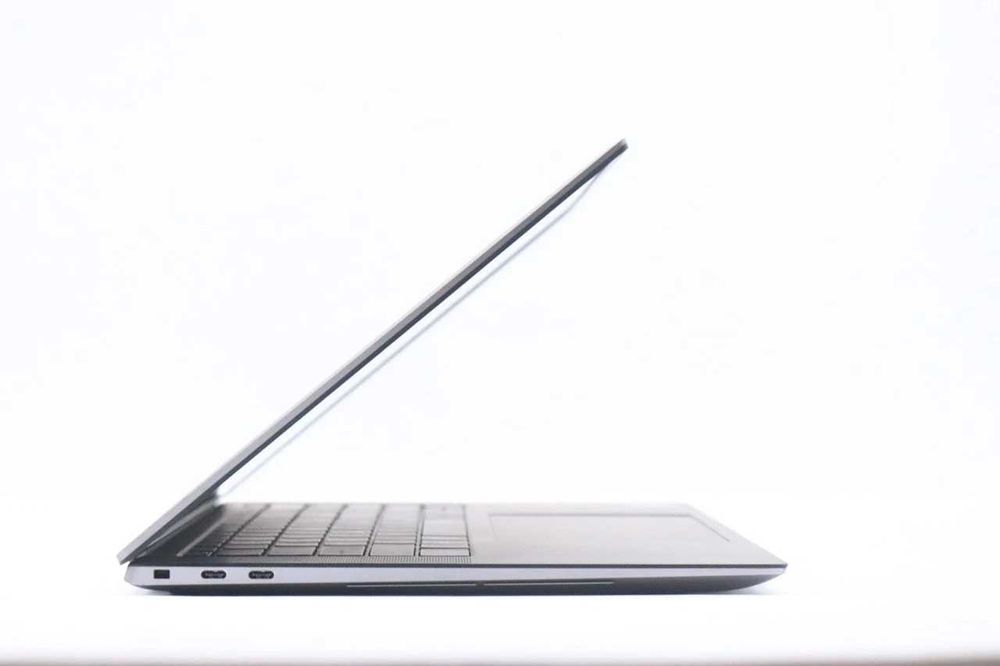 DELL PRECISION 5570 / I7-12700H / 512GB/16GB/Nvidia Rtx A2000 8Gb