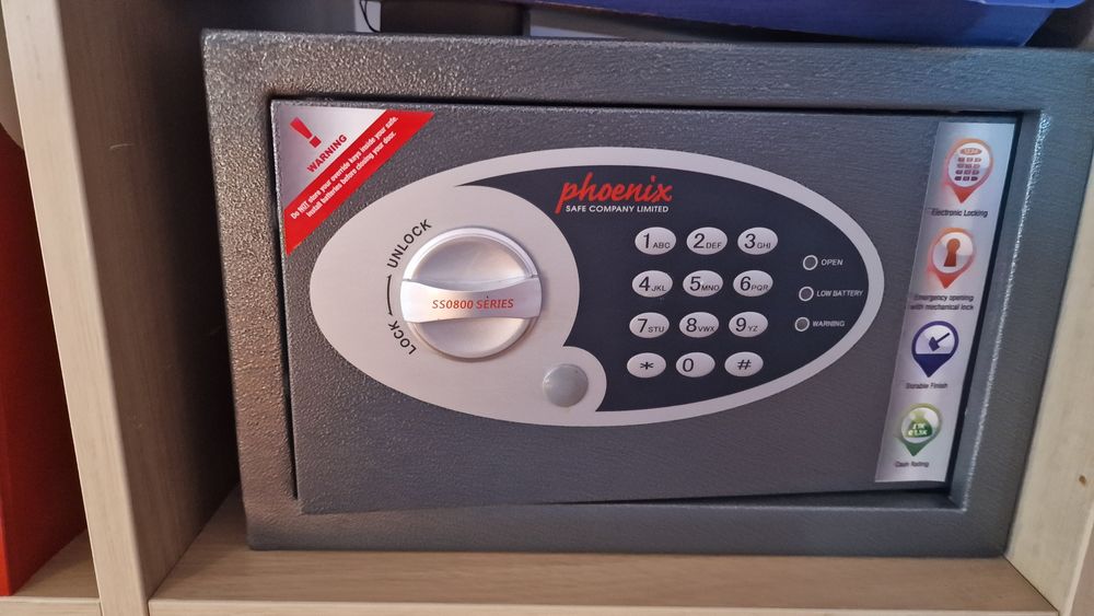 Cofre com código como novo - último