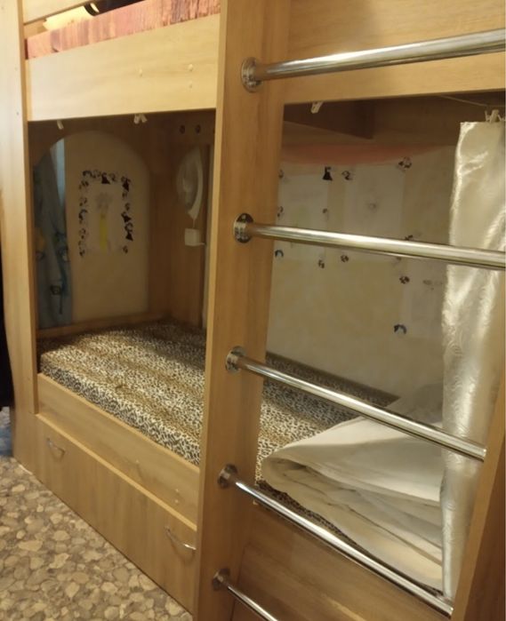 Терміново Ліжко дитяче двухповерхове 190*70