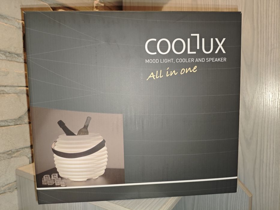 CoolLux - lampa, chłodziarka i głośnik