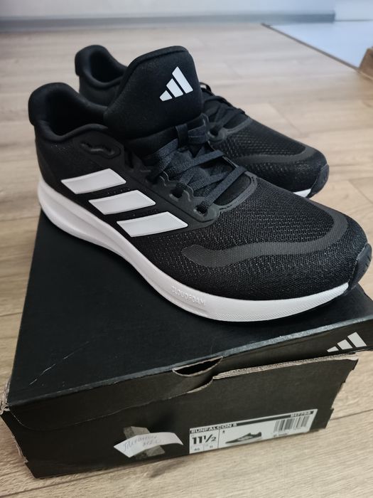 Нові бігові кросівки Adidas Runfalcon 5 IH7758 р-р 46, uk11,29,5 см