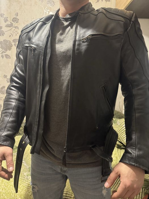 Натуральна кожана мото куртка ххл по факту хл, стан нової