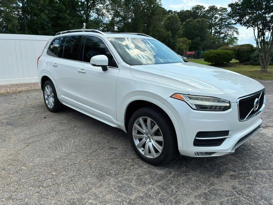 Volvo XC90 T6 Momentum      2017