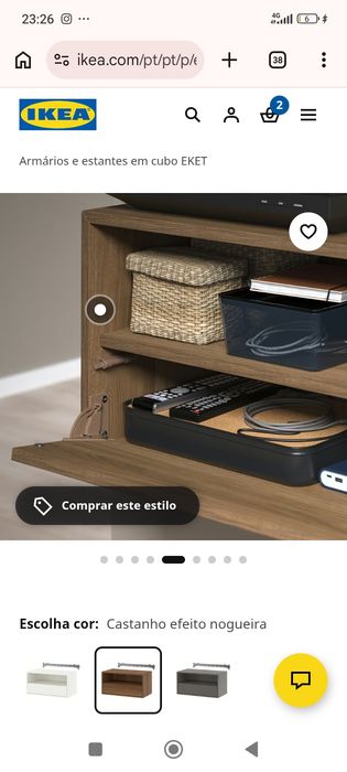 Estante IKEA com buraco com fios