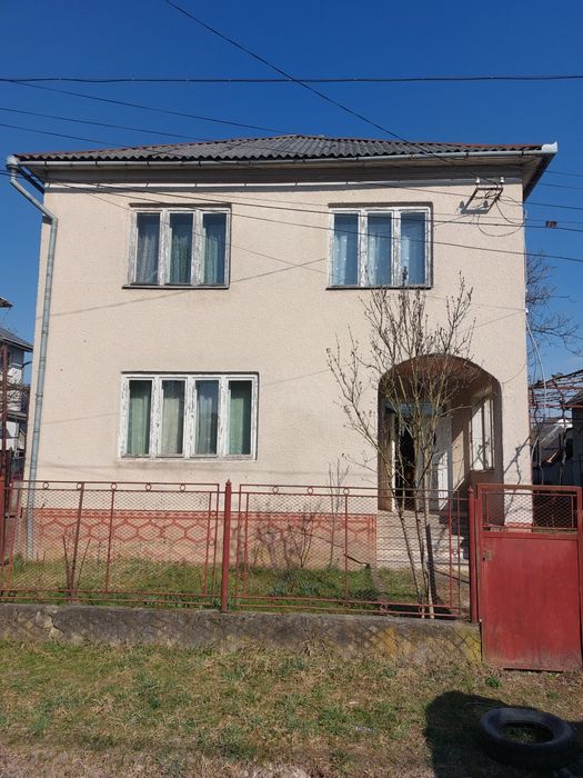 Будинок -2 поверховий м. Іршава