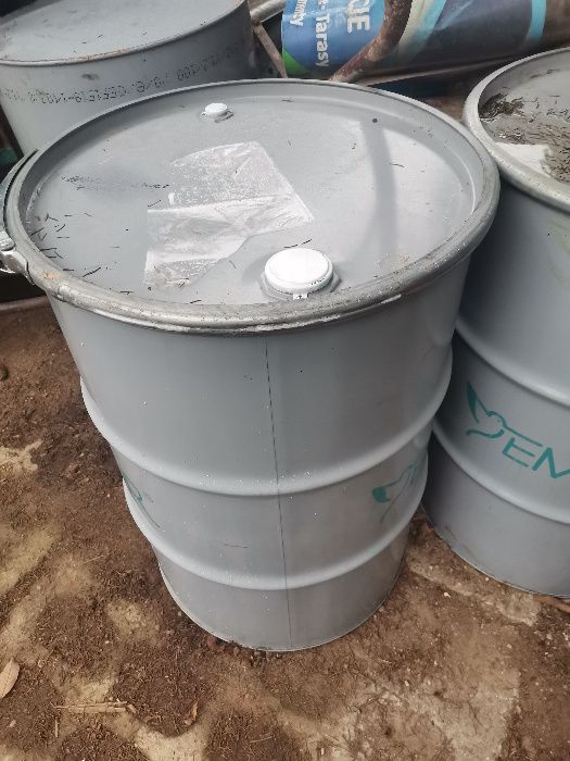 Otwierana beczka metalowa 200l zbiornik na wodę deszczowke olej paliwo