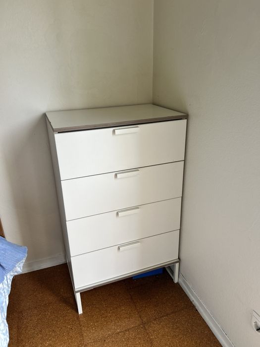 Roupeiro + cómoda ikea