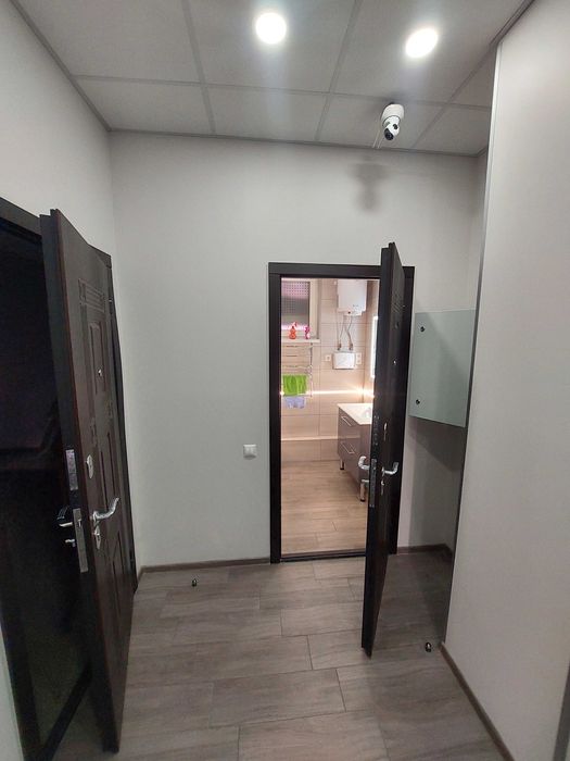 Оренда офісів (район Металургів., НДІОГАЗ) з окремим входом на 1 пов.