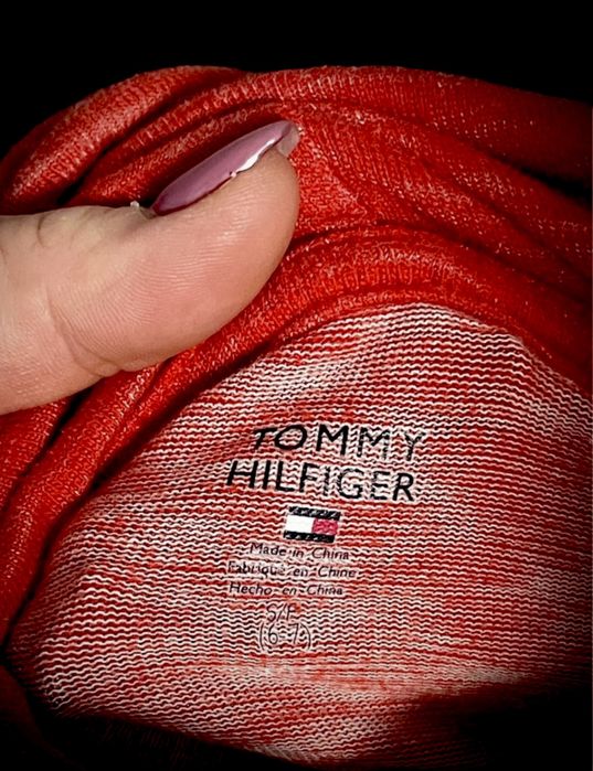 Tommy Hilfiger bluza czerwona z kapturem kangurka 116/122