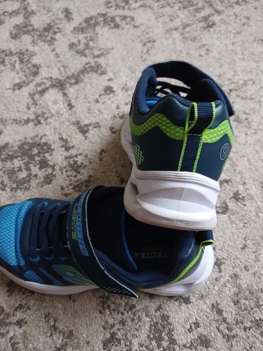 Кроссовки, кросівки Skechers
