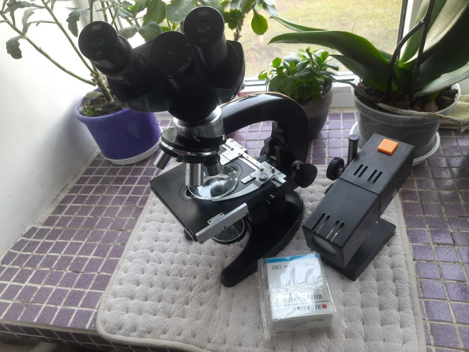 Микроскоп Carl Zeiss JENA.