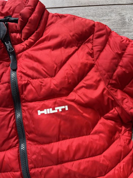 Фірмова куртка hilti