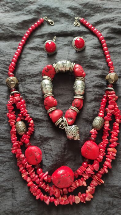 Серебряные украшения для женщин