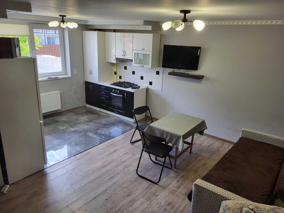 Продам котедж Ременів