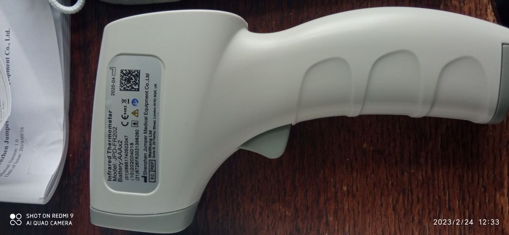 Sprzedam termometr bezdotykowy