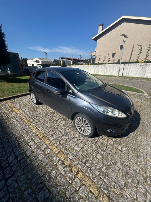 Ford fiesta titanium