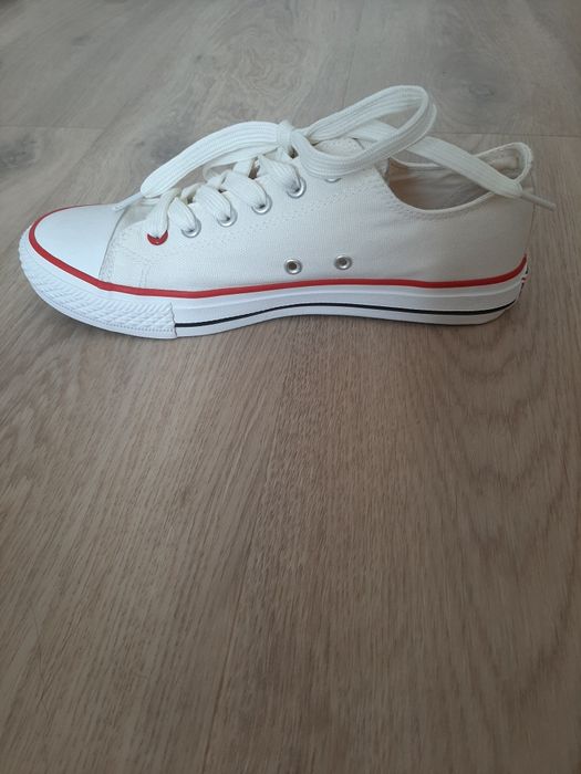 Tramki białe Lee Cooper 38 plus sznurówki gratis