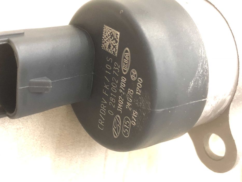 Регулятор давления топлива HYUNDAI 31402-27010 KIA Bosch 0281002732